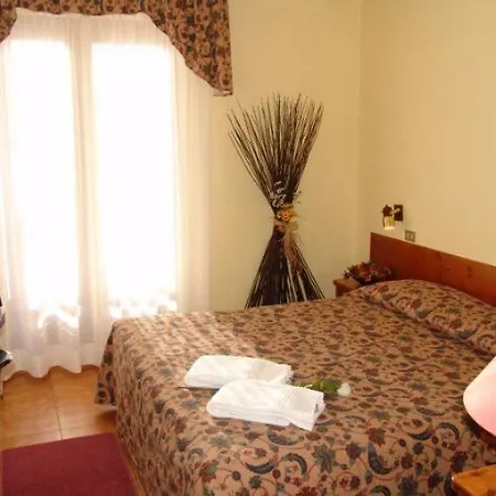 Sciatori Sestriere